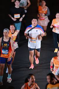 BIB: 43307, 24847, 25485, 29347, 29577
                            <button type="button" onclick="openModal(23184541)" class="btn btn-primary btn-sm float-right btn-popup" data-toggle="modal" data-target=".modal-high-quality">
                        <i class="fas fa-shopping-cart"></i> Add to Cart
                    </button>
                                            <button type="button" onclick="isThisMe(23184541, true)" class="btn btn-success btn-sm float-right btn-popup btn-isme hidden" data-toggle="tooltip" data-placement="bottom" title="นี่คือรูปของคุณใช่ไหม คลิกที่นี่เพื่อเอาเข้าอัลบั้ม">
                        <i class="fas fa-plus"></i> Add to album
                    </button>
                    <button type="button" onclick="isThisMe(23184541, false)" class="btn btn-warning btn-sm float-right btn-popup btn-isnotme hidden">
                        <i class="fas fa-ban"></i> Remove from album
                    </button>